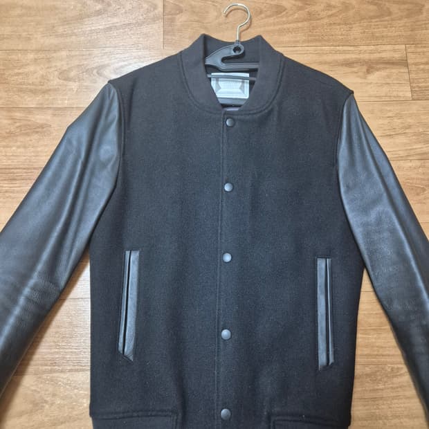 어나더애스펙트 램스킨(양가죽) 바시티 자켓