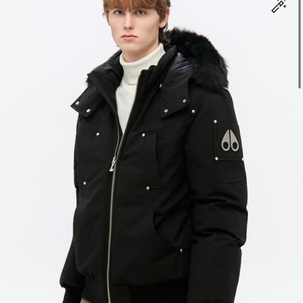 [정품] 무스너클 쓰리쿼터 패딩 / 세탁 필요 / 저렴하게 정리합니다