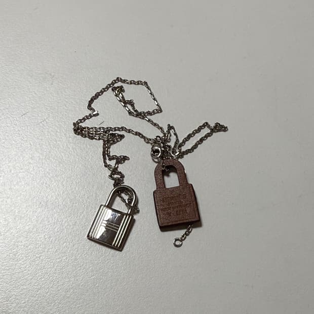 에르메스 오켈리 목걸이 풀박스