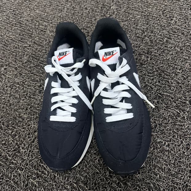 NIKE 나이키 테일윈드 여성 운동화 블랙 235