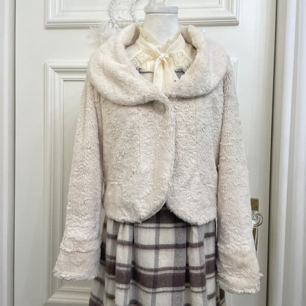 ivory collar one button lovely fur jacke