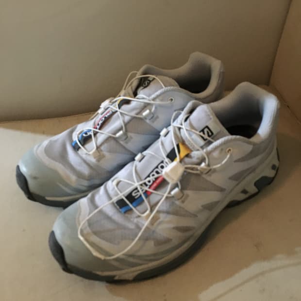 살로몬 XT-6 아크틱 아이스