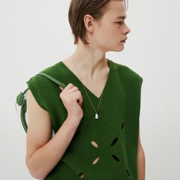 문선 아가일 홀 니트 베스트