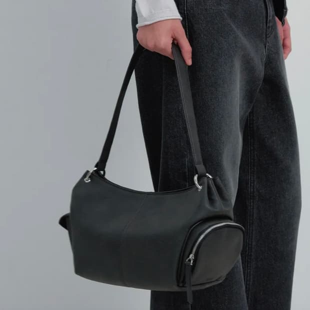 새상품 레이브 엘바 미듐 숄더백 블랙