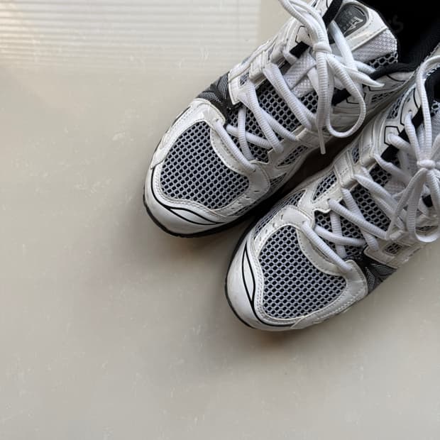 [282.5] 아식스Xgmbh 젤카야노 레거시 화이트 블랙