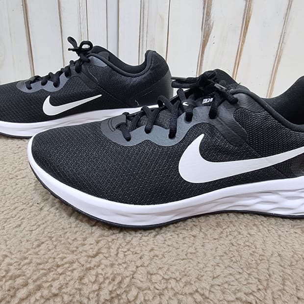 나이키 레볼루션6 (C836