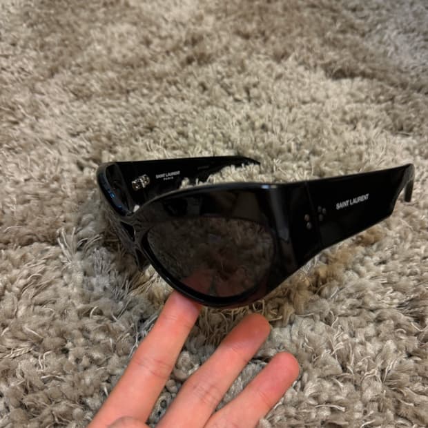 생로랑 와이드 선글라스 블랙