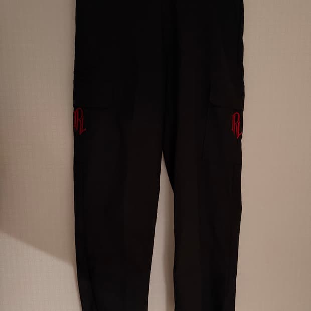 Ristriced pants 32