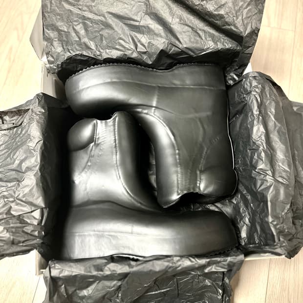 Yeezy SL-03 rubber boots us ( 9 )
