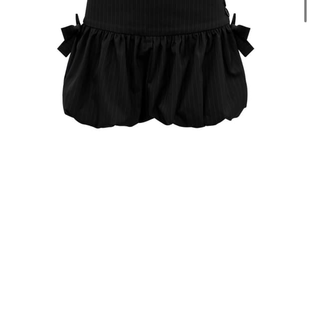 체메씨 BOW BALLOON SHORTS (BLACK STRIPE)