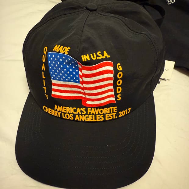 Cherry LA 체리 성조기 모자 새상품