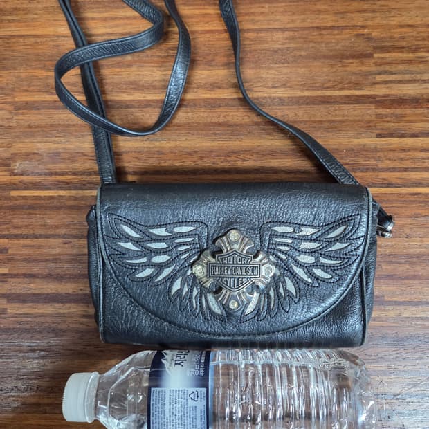 할리데이비슨 실버 윙 가죽 크로스백 