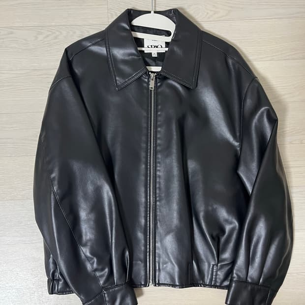 스파오 가죽자켓