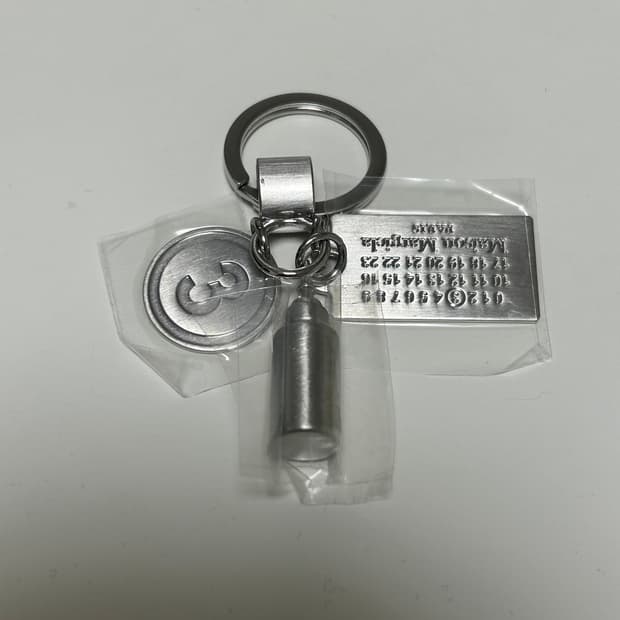 마르지엘라 실버 키링