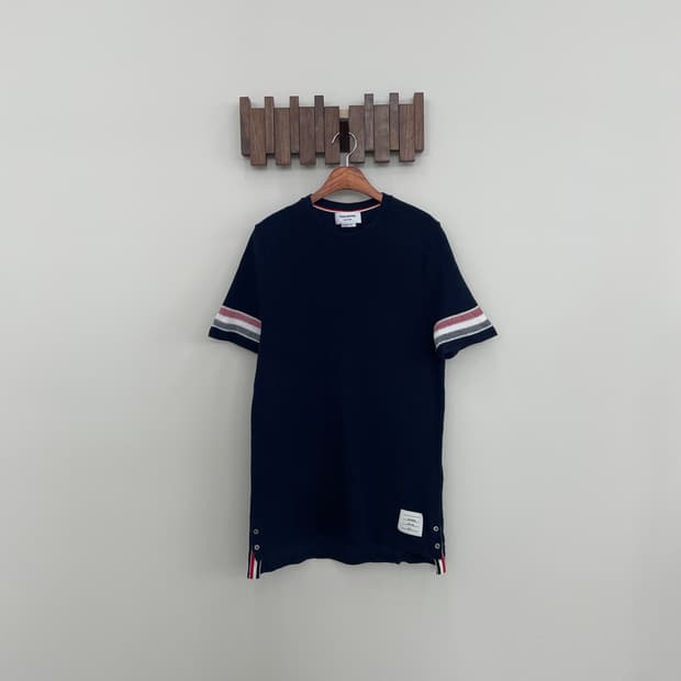 톰브라운 트리밍 텍스처 코튼 반팔티