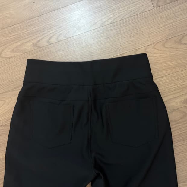 새상품급 디스커버리 와이드밴딩 사이드지퍼 기모팬츠 여 28