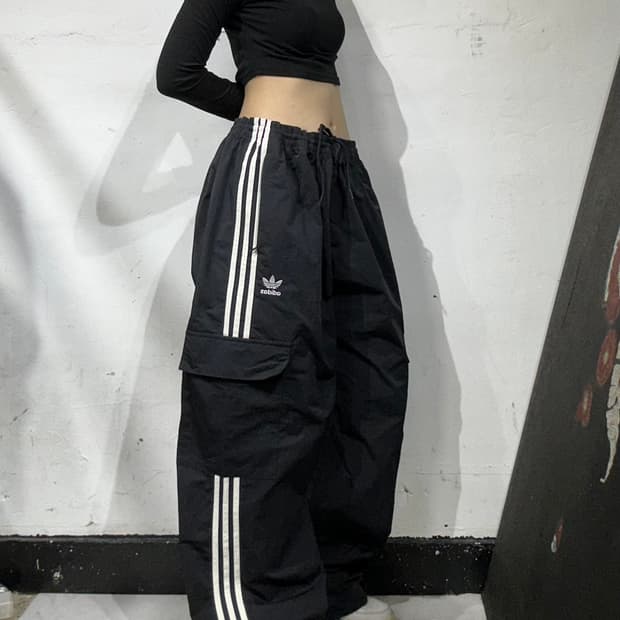 아디다스 블랙 대대장 와이드 카고 포켓 파이어버드 로고 트랙 팬츠 XL
