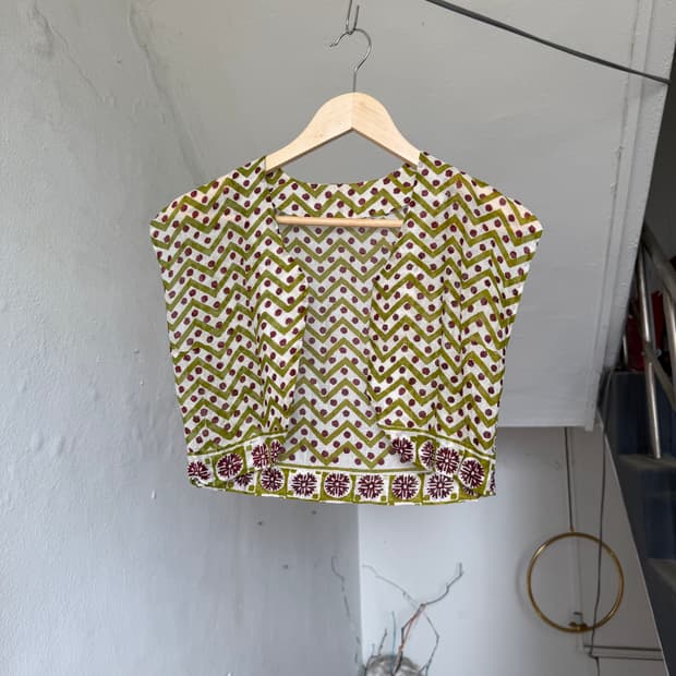 하구미 레이어드 패턴 크롭 볼레로