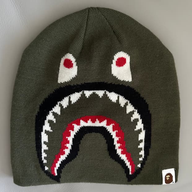 베이프 샤크비니 올리브