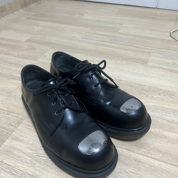 (270) 닥터마틴 스틸토