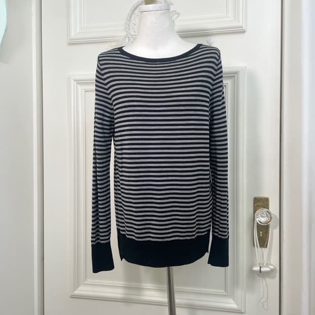 gray black stripe basic knit top(size-L)