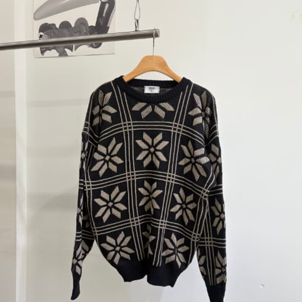 발렌티노 패턴 울 니트