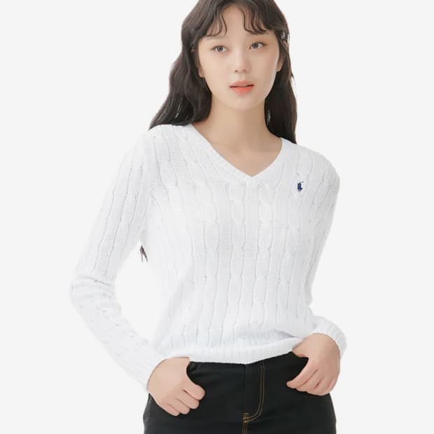 폴로 케이블니트 V넥 스웨터 화이트