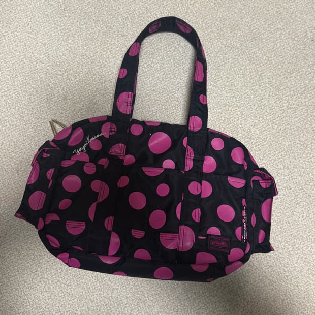 포터X쿠사마 야요이 엑스걸 콜라보