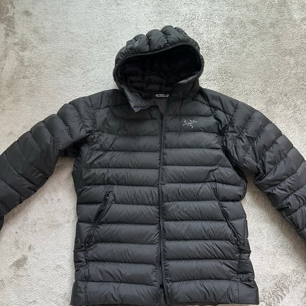 아크테릭스 세륨후디 블랙 M