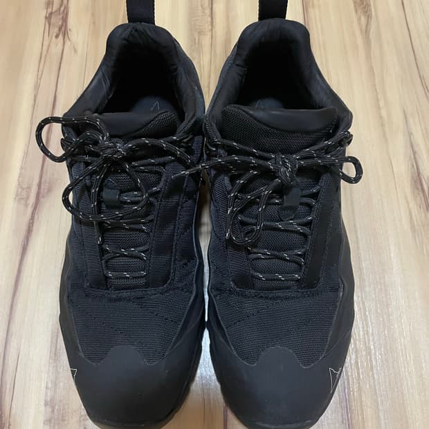 로아 카타리나 블랙 44