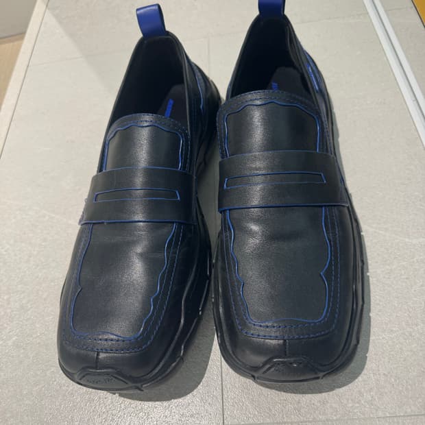 자라 아더에러 레더 로퍼