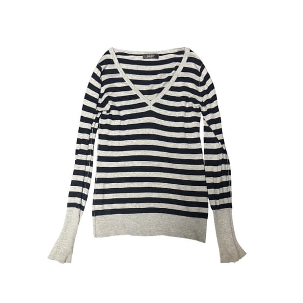 Stripe Design V-Neck Long Sleeve