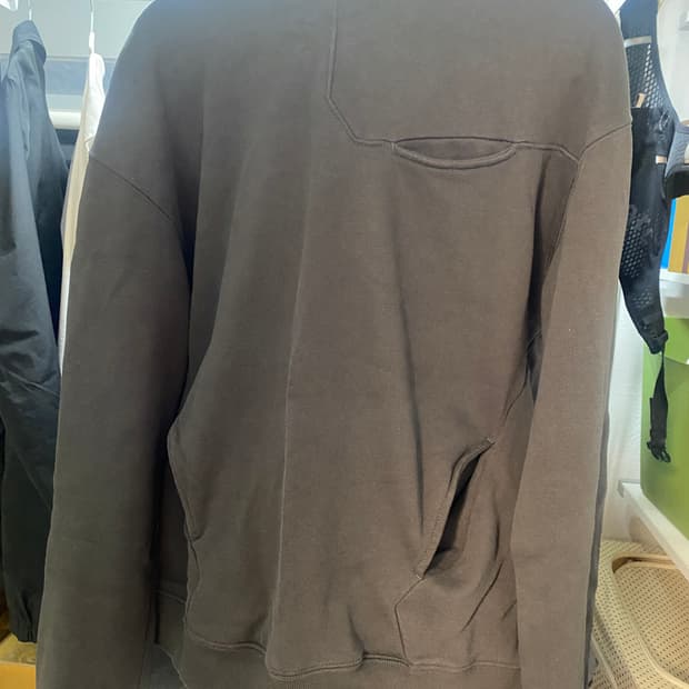 Epicenter tourist 후드