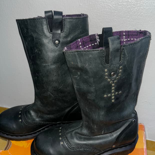 새상품 닥터마틴 디자인 부츠