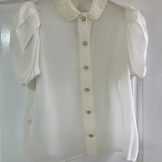 미우미우 레이스 카라 블라우스 화이트 40 새상품