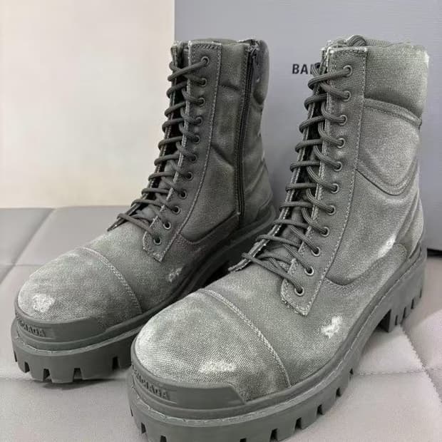 발렌시아가 스트라이크 부츠  품번 694042W2H113300