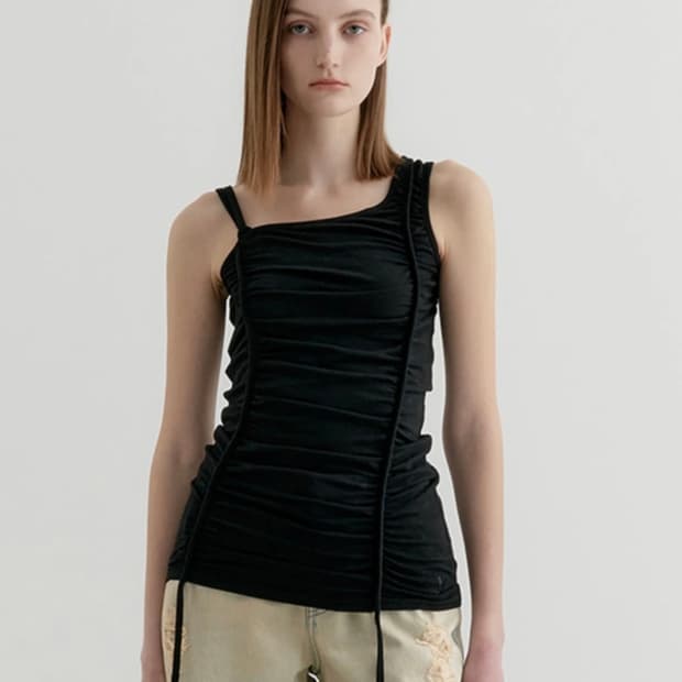 YUSE 셔링 언발란스 슬리브리스