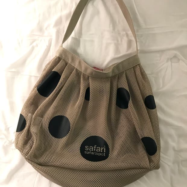 Safarispot 사파리스팟 도트 메쉬백 베이지 색상