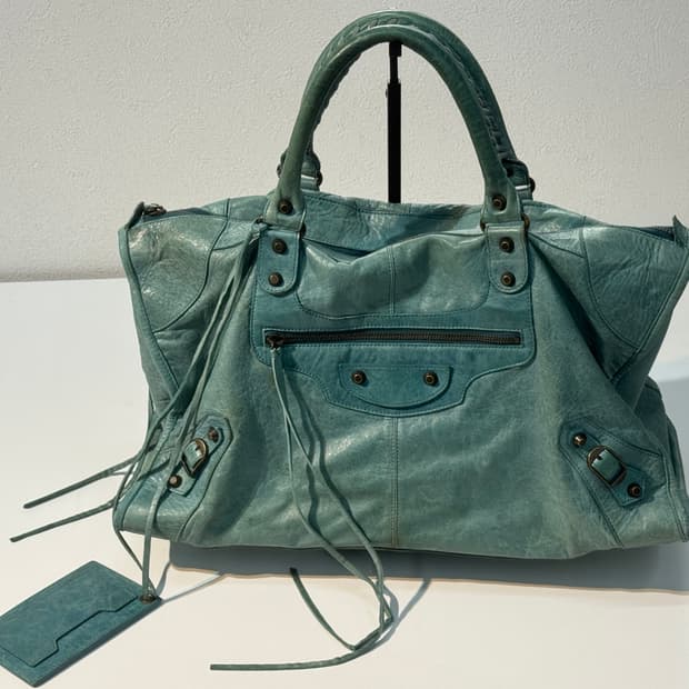 발렌시아가 모터백