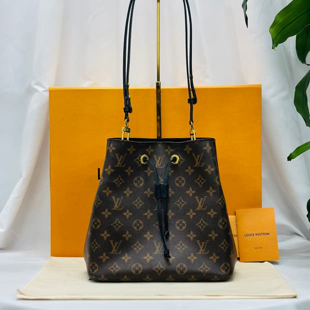 루이비통 네오노에 MM 모노그램 블랙