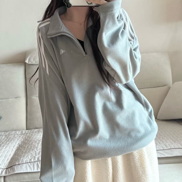 아디다스 시나모롤 스카이블루 반집업 맨투맨 