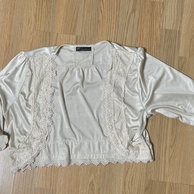 엑시즈팜 실크 레이스 반팔가디건 빈티지 모리 갸루