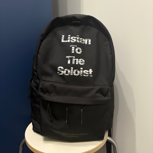 솔로이스트 뉴에라 백팩