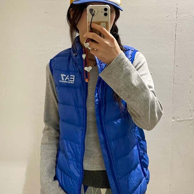 엠포리오 알마니 패딩 베스트