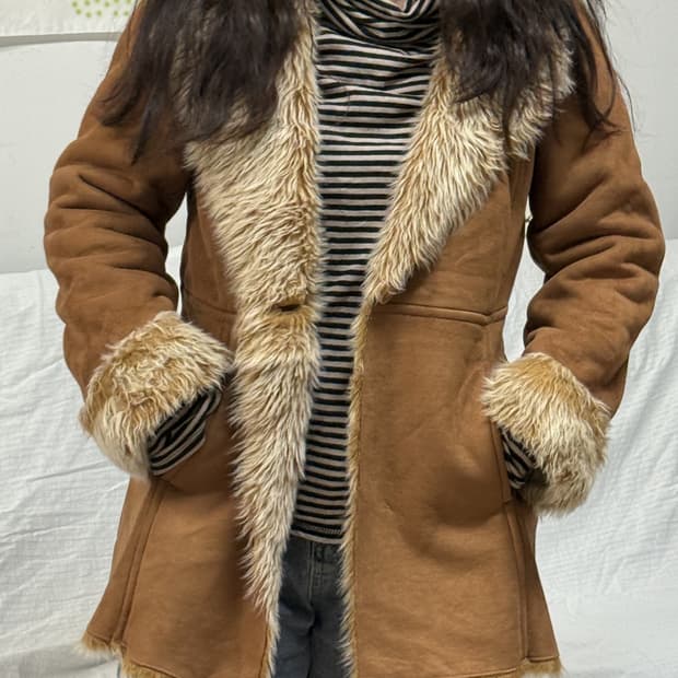 밤비 브라운 퍼 코트