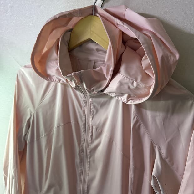 룰루레몬 여성 바람막이 점퍼 8 (여성 55정도)