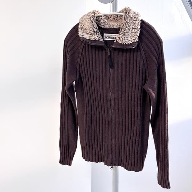 BACK NUMBER 초코 칼라 배색 투웨이 니트 집업