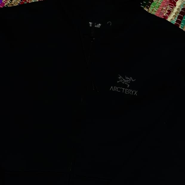 아크테릭스 후드집업 (엠블럼 플리스)