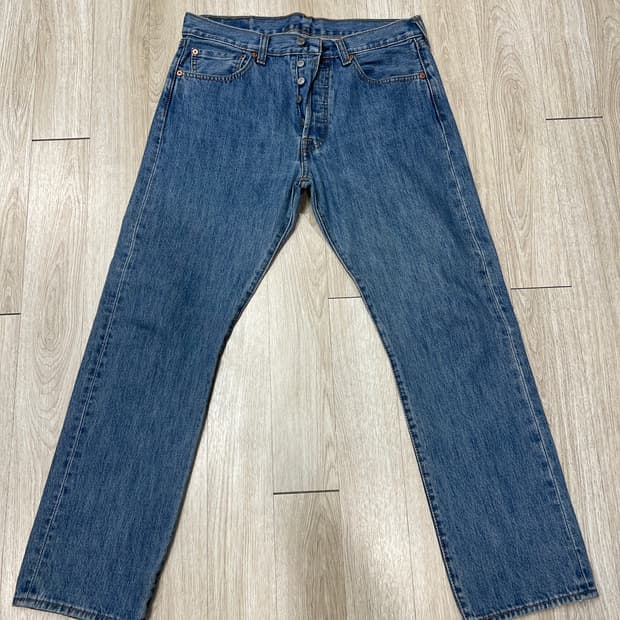 리바이스 501 연청 판매합니다.