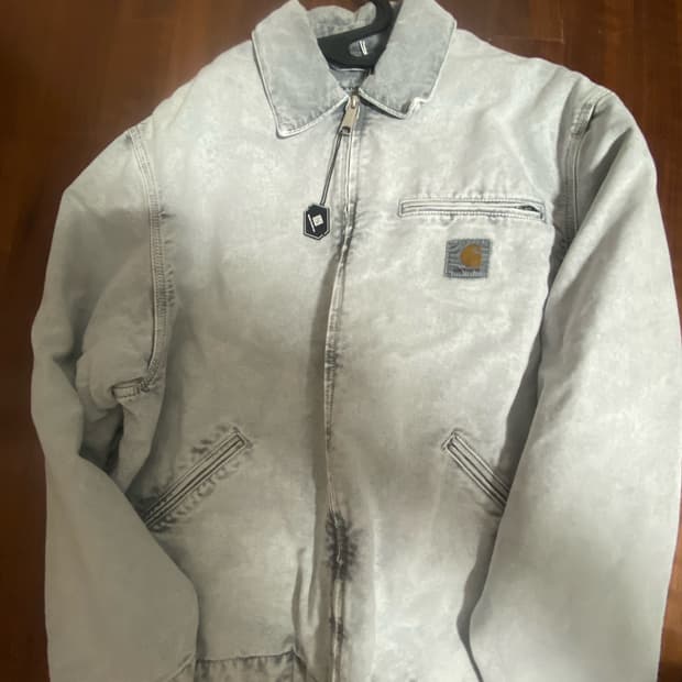 칼하트 워싱자켓 새제품(칸예착용)